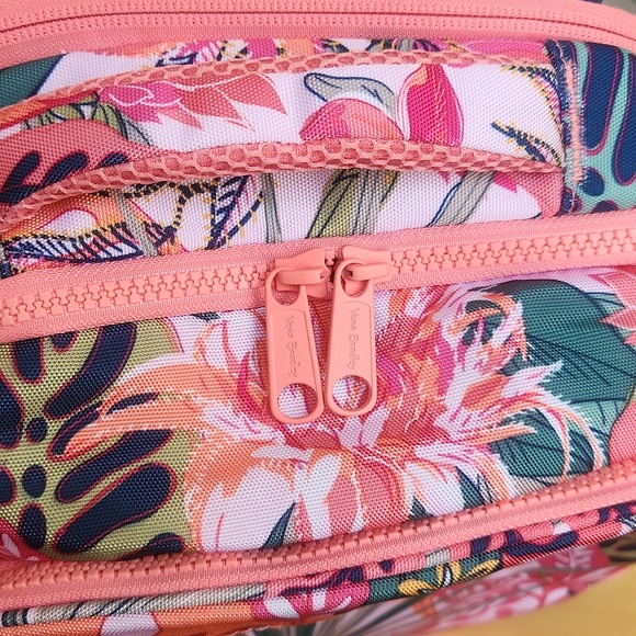 Vera Bradley ReActive XL Backpack in Rain Forest Canopy Coral Print - Picture 12 of 16